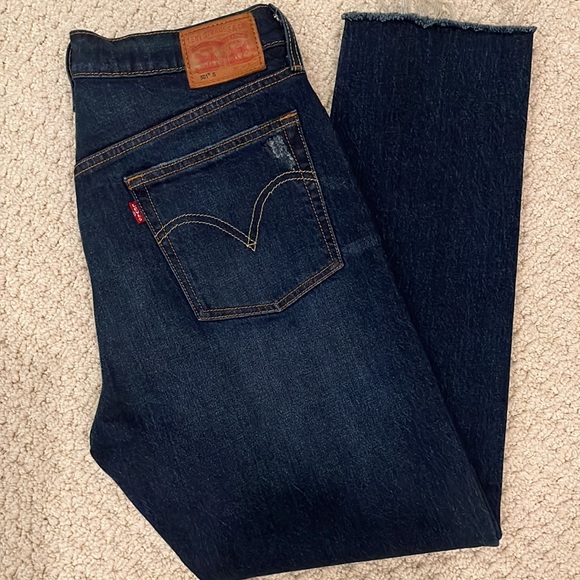 COPY - Levis 501 with minimal distressing, size 30 x 30. - Picture 15 of 15